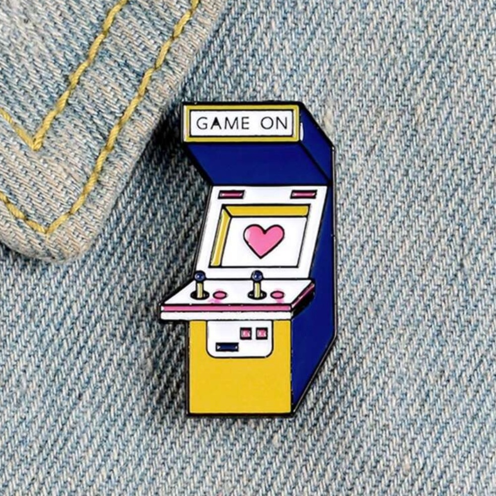 Arcade Game Pin - Picture 2 of 4